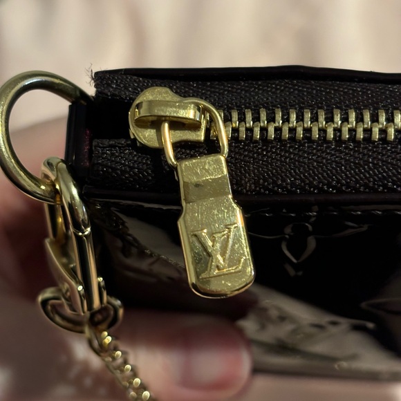 Louis Vuitton Mini Pochette - Picture 9 of 14